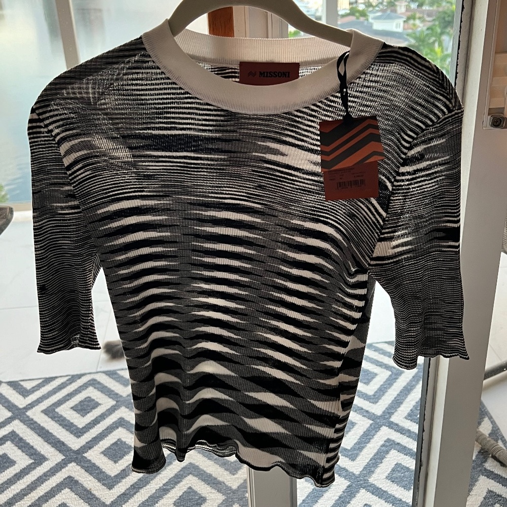 Mission space dye top size 40nwt